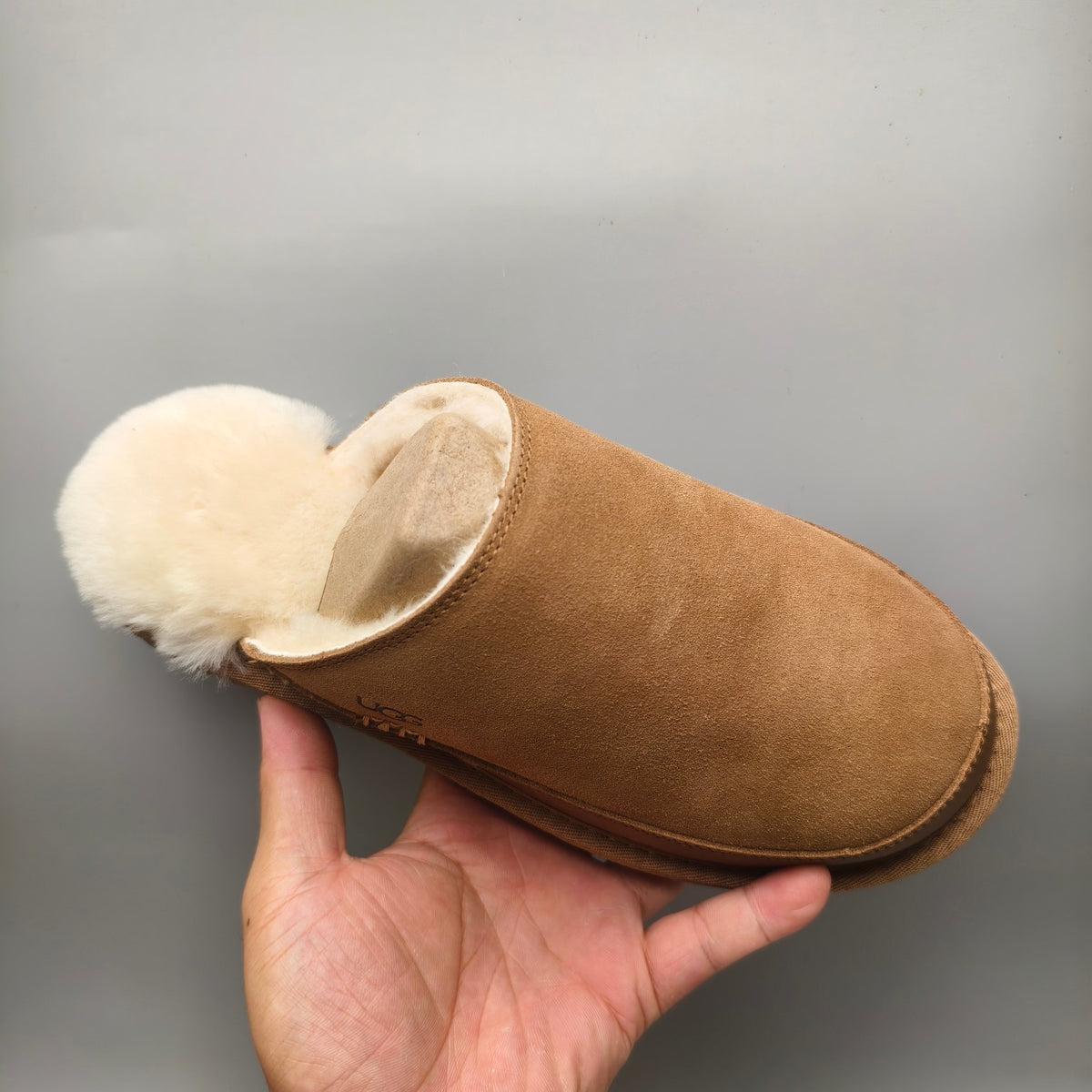 Chestnut Ultra-Lightweight Casual Fluffy Slippers for Men – In Stock