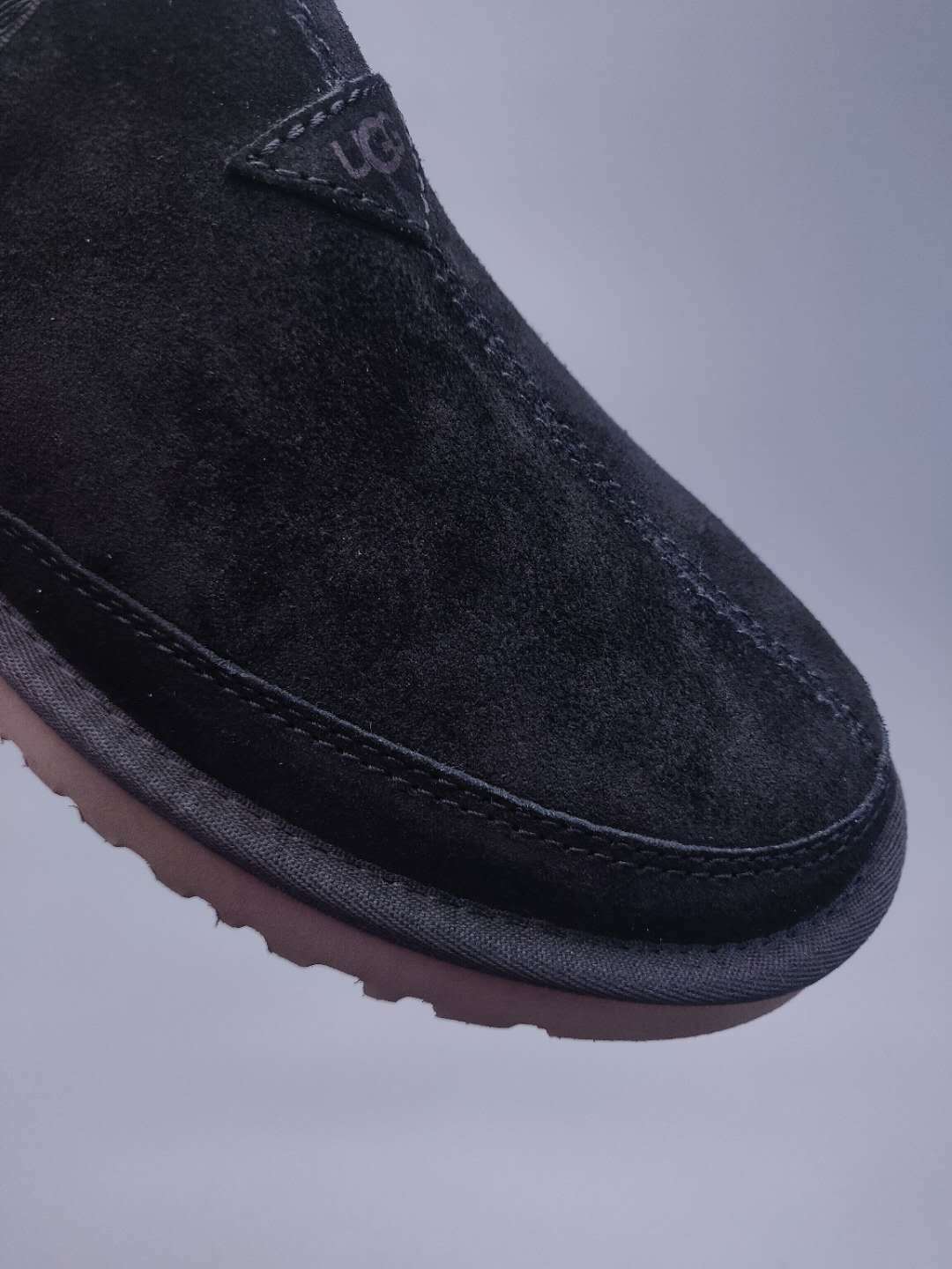 Black Men’s Slip-On Low-Top Sneakers – In Stock