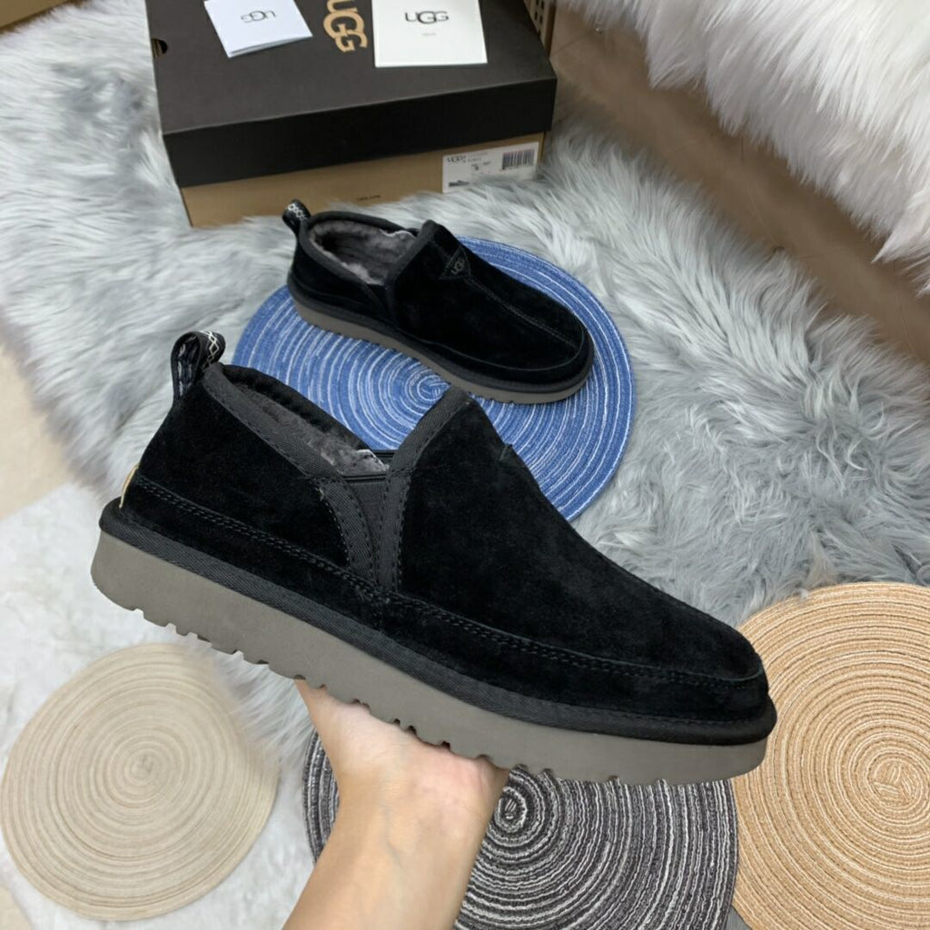 Black Men’s Slip-On Low-Top Sneakers – In Stock