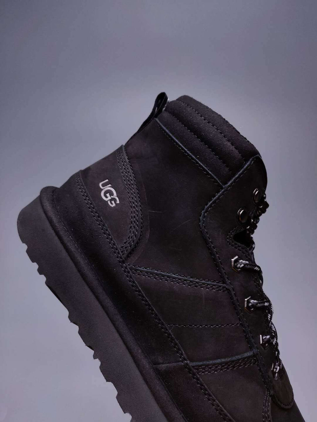 Black Men’s Casual Lace-Up Shoes – In Stock