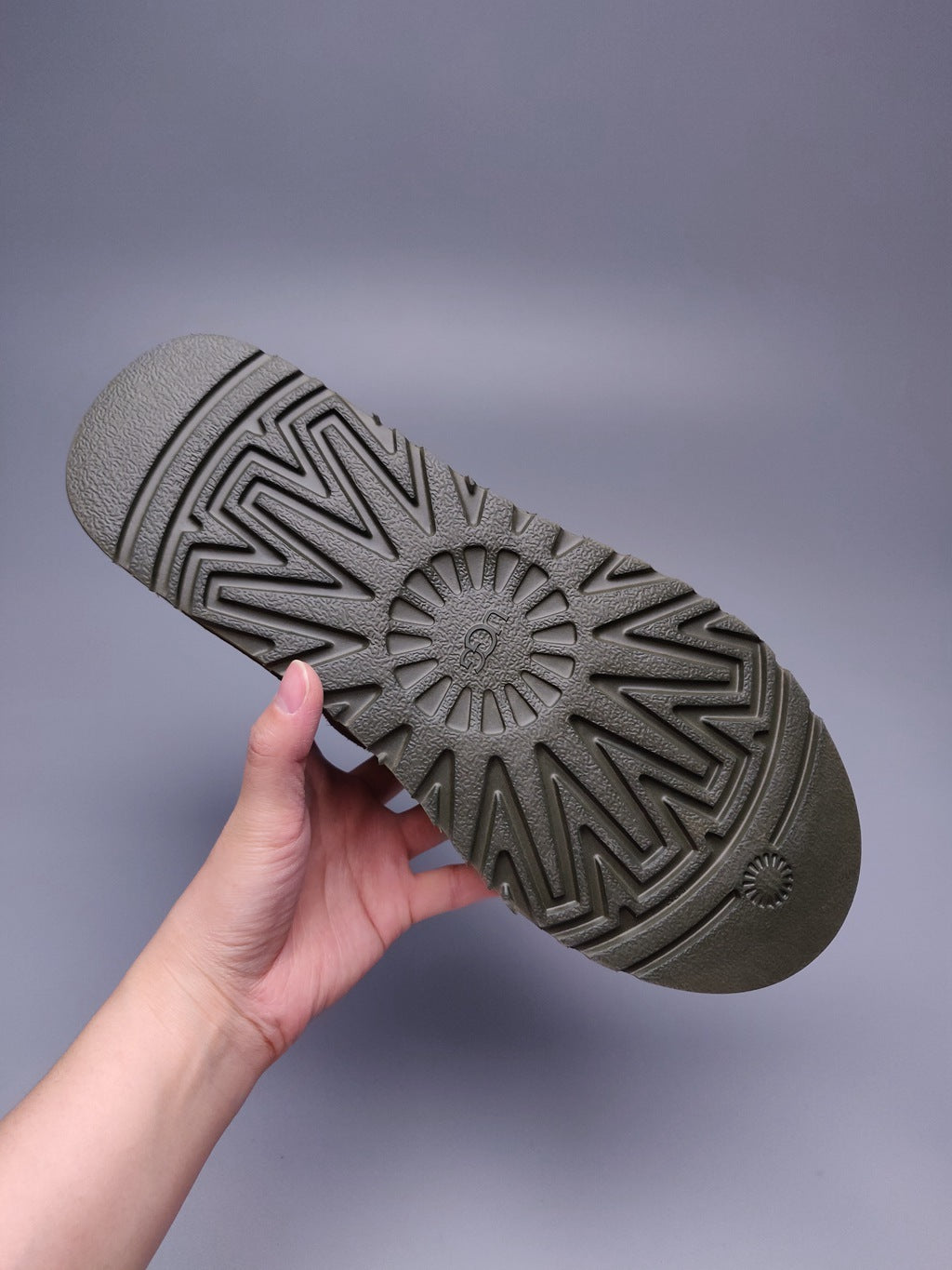 Military Green Color-Block Camo Men’s Sneakers – In Stock