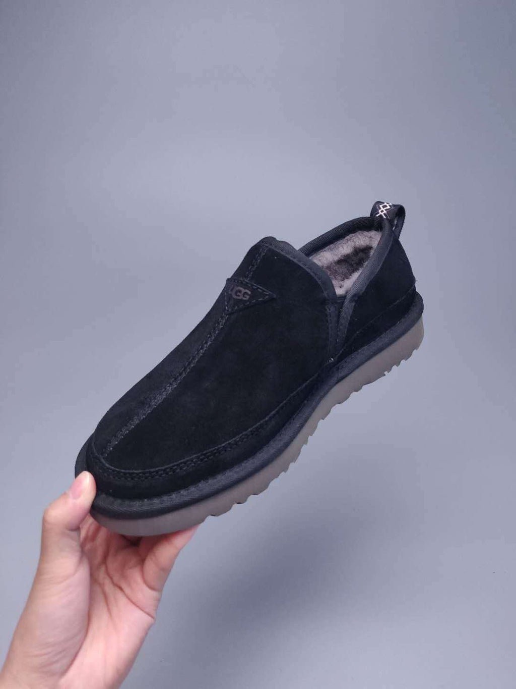 Black Men’s Slip-On Low-Top Sneakers – In Stock