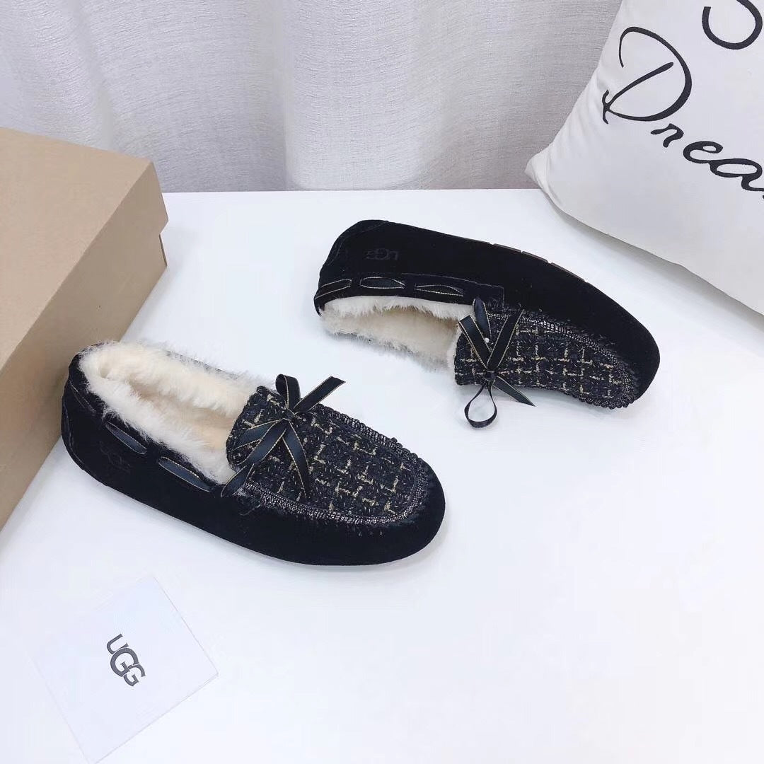 Black Chanel-Style Pebble Loafers – Sophisticated & Chic