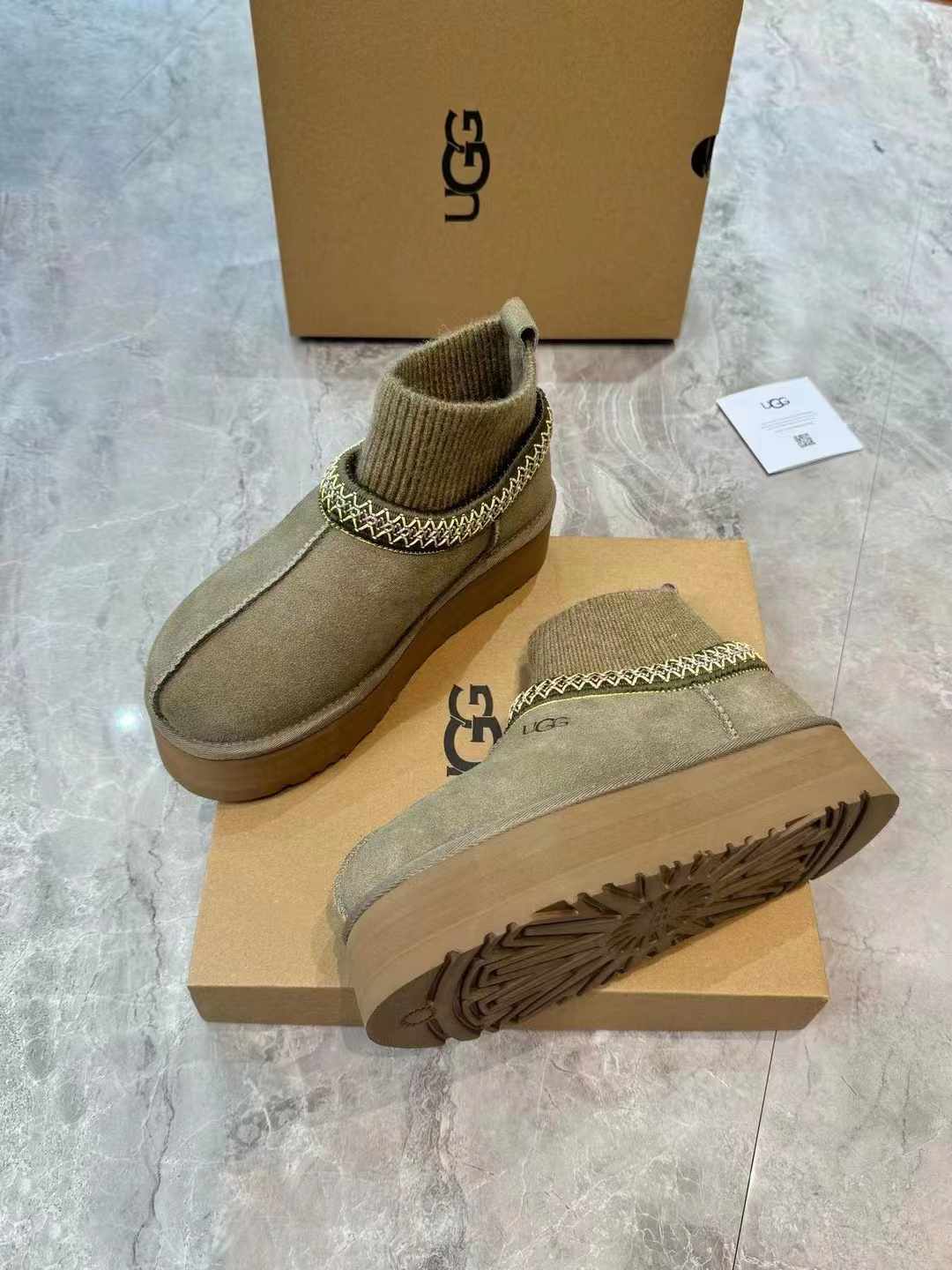 Ethnic Style Snow Boots with Wool Sock Cuff – Imported Suede & Longfeng Fur Lining | New 2024