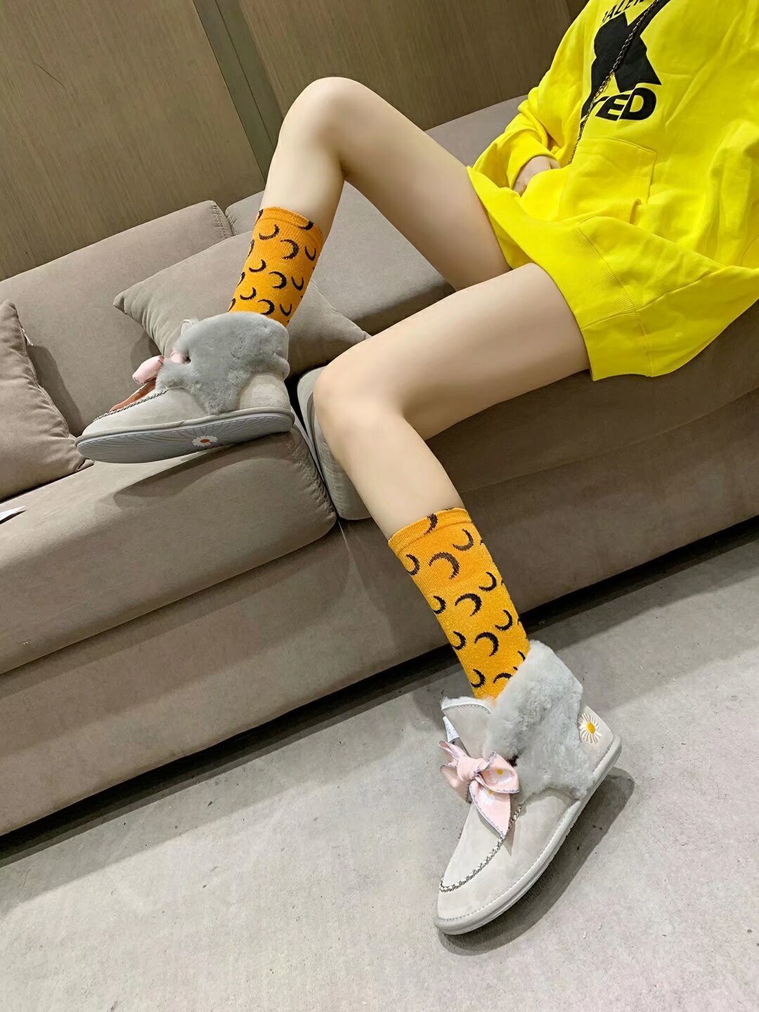 Grey Daisy Chain Ribbon Shoes – In Stock