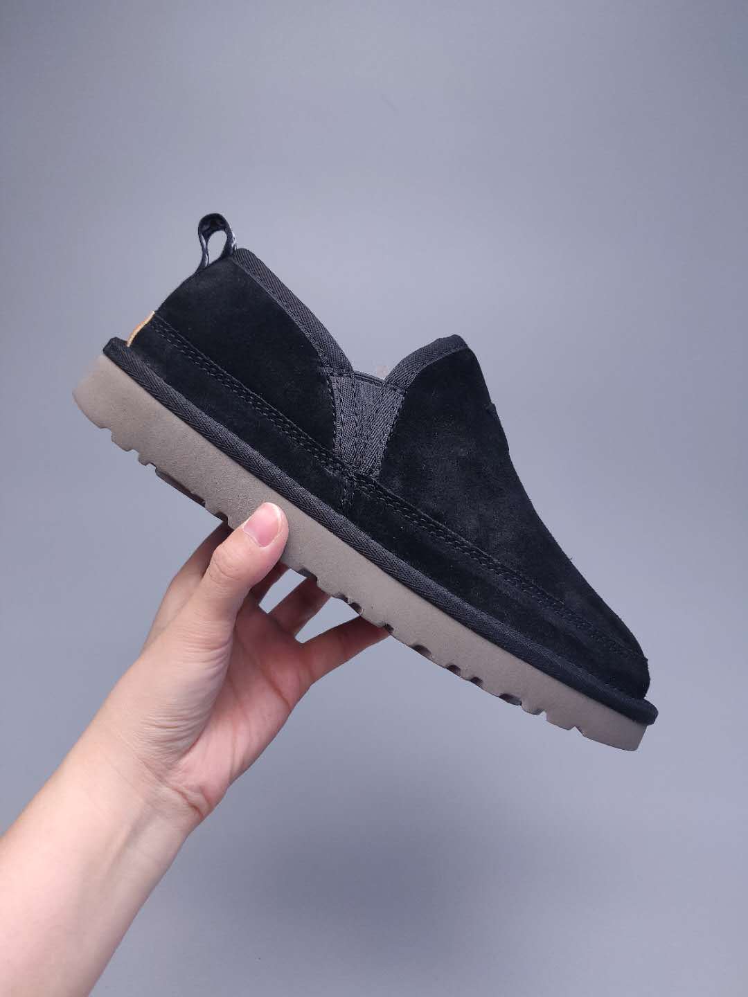 Black Men’s Slip-On Low-Top Sneakers – In Stock