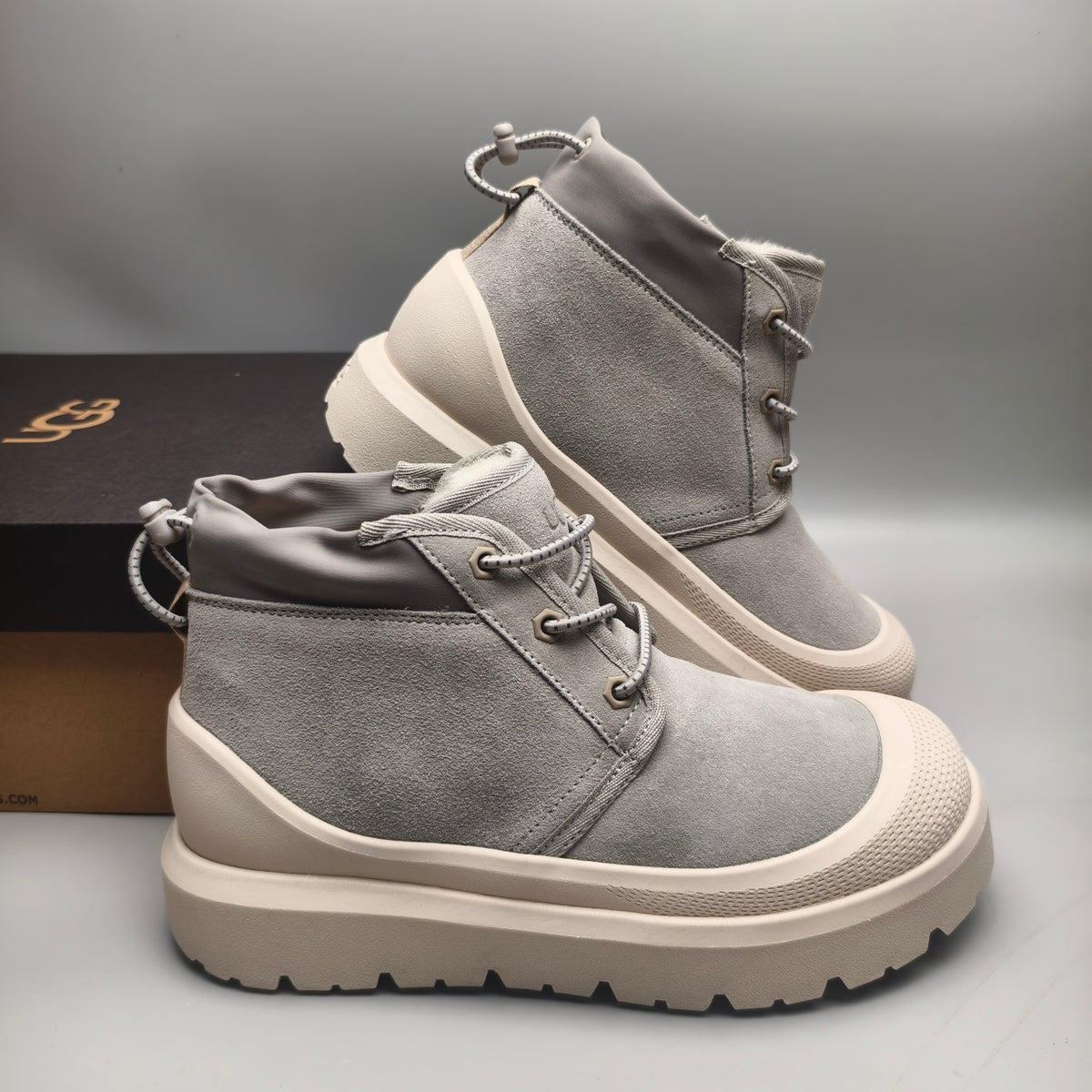 Light Grey High-Top Casual Streetwear Sneakers – In Stock