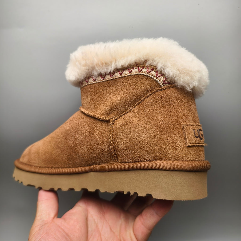 Chestnut Ethnic Style Low-Top Casual Sneakers – In Stock