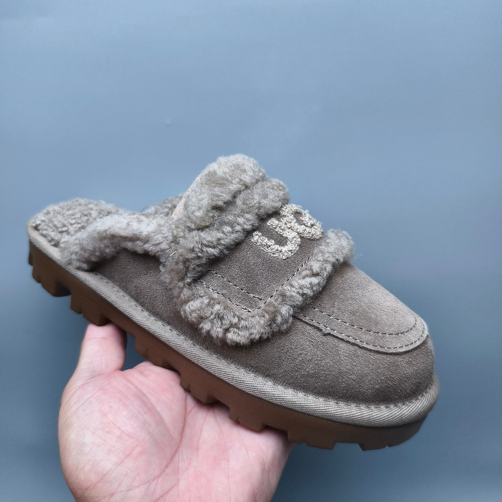 Antelope Brown Curly Fur Big Logo Casual Slippers