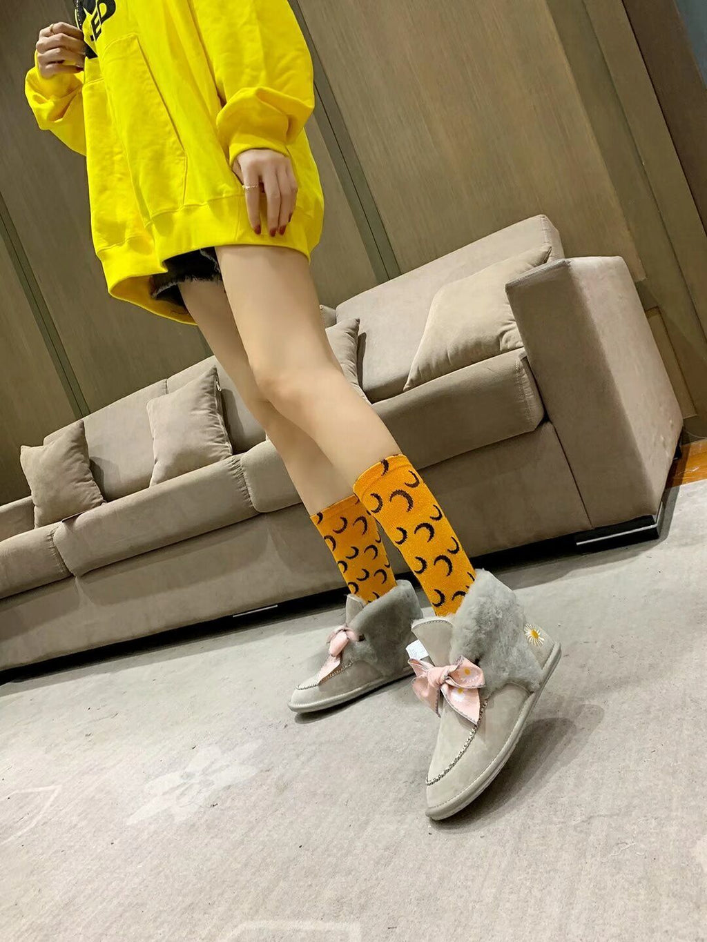 Grey Daisy Chain Ribbon Shoes – In Stock