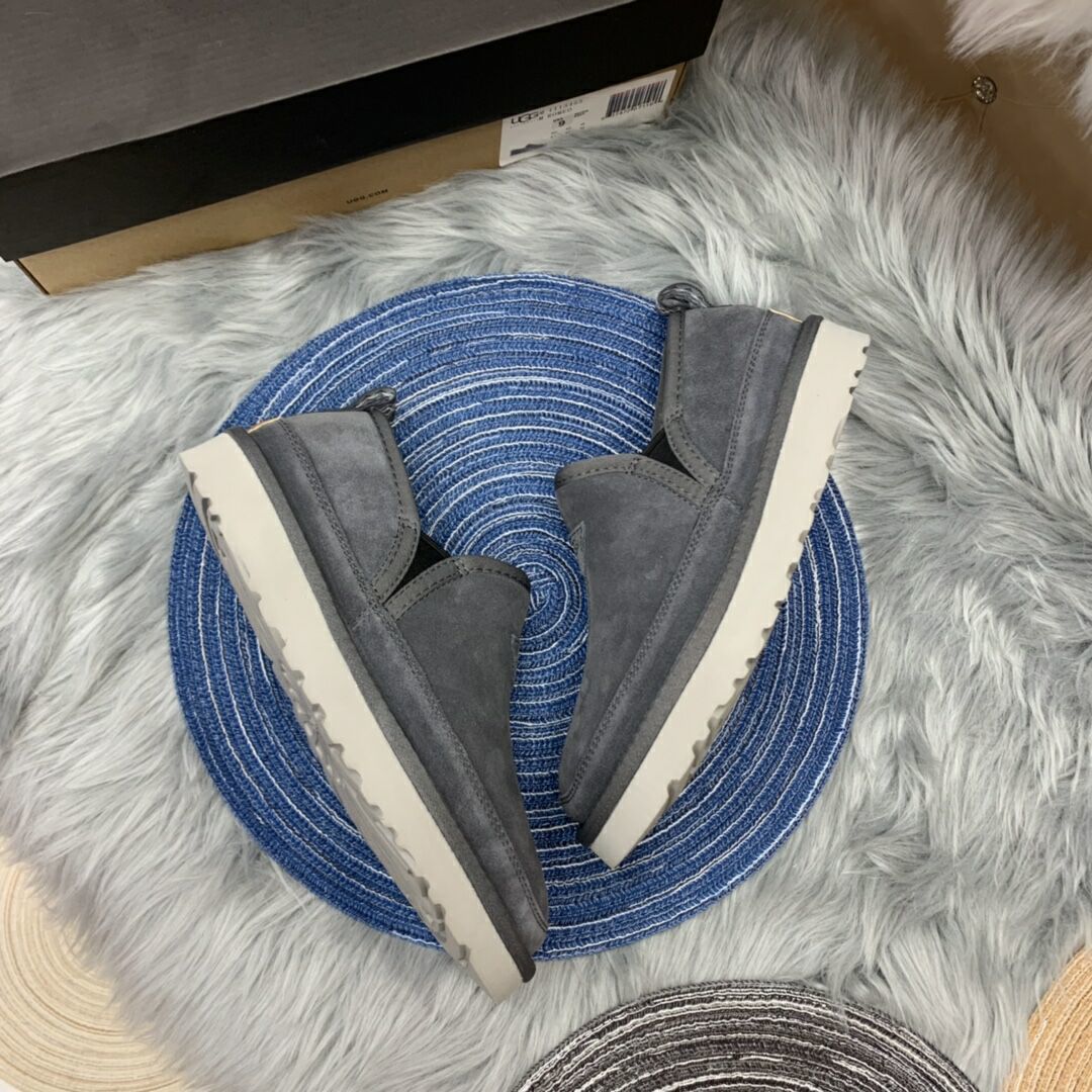 Grey Men’s Slip-On Low-Top Sneakers – In Stock