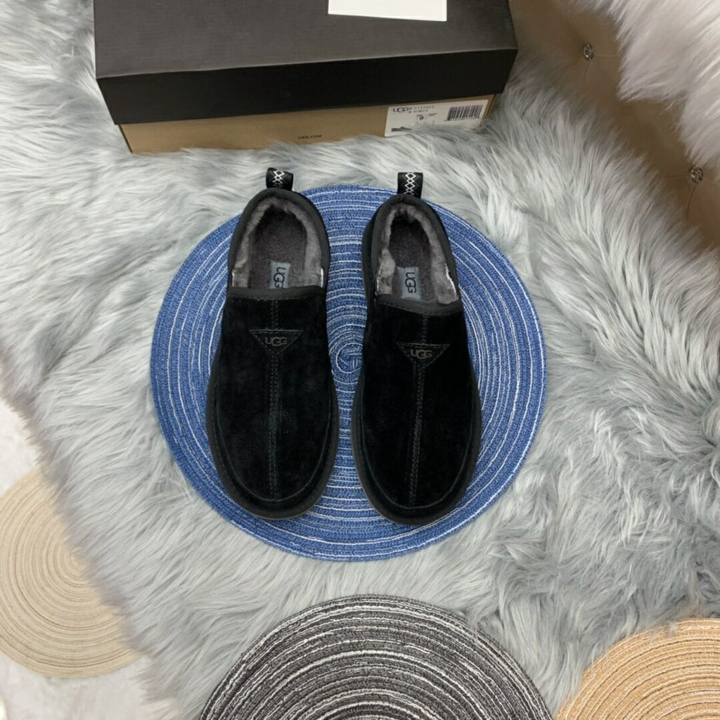 Black Men’s Slip-On Low-Top Sneakers – In Stock