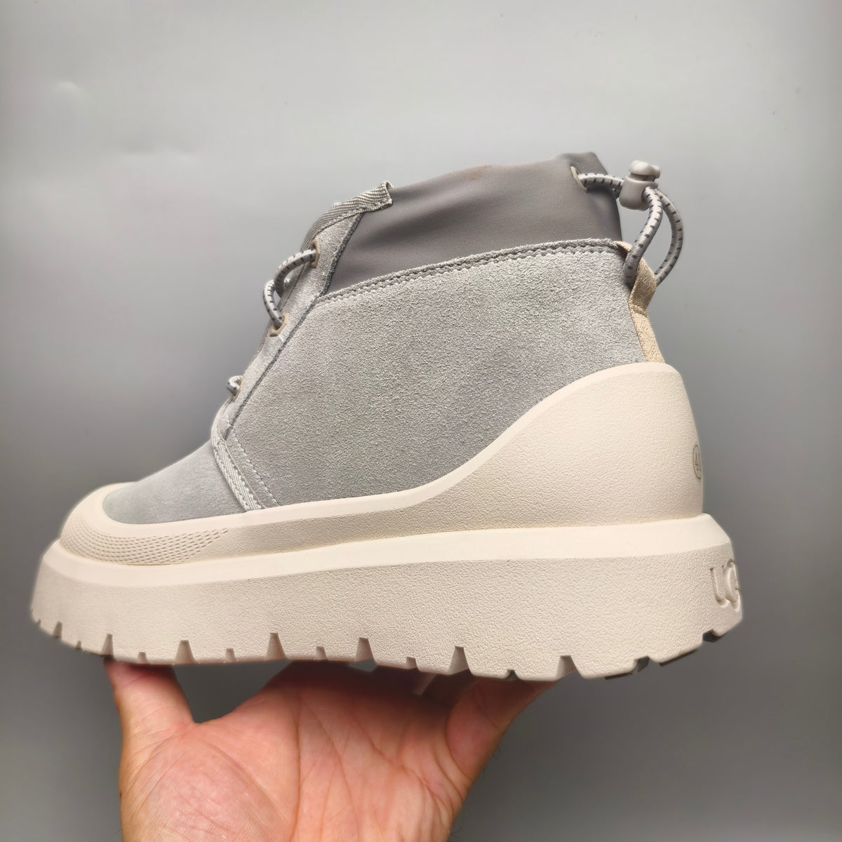 Light Grey High-Top Casual Streetwear Sneakers – In Stock