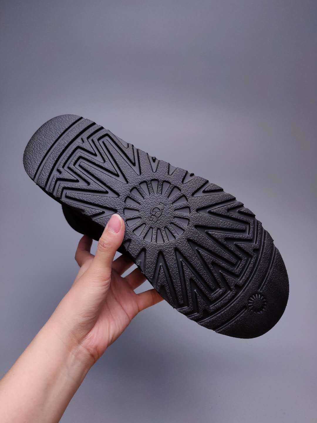 Black Men’s Casual Lace-Up Shoes – In Stock