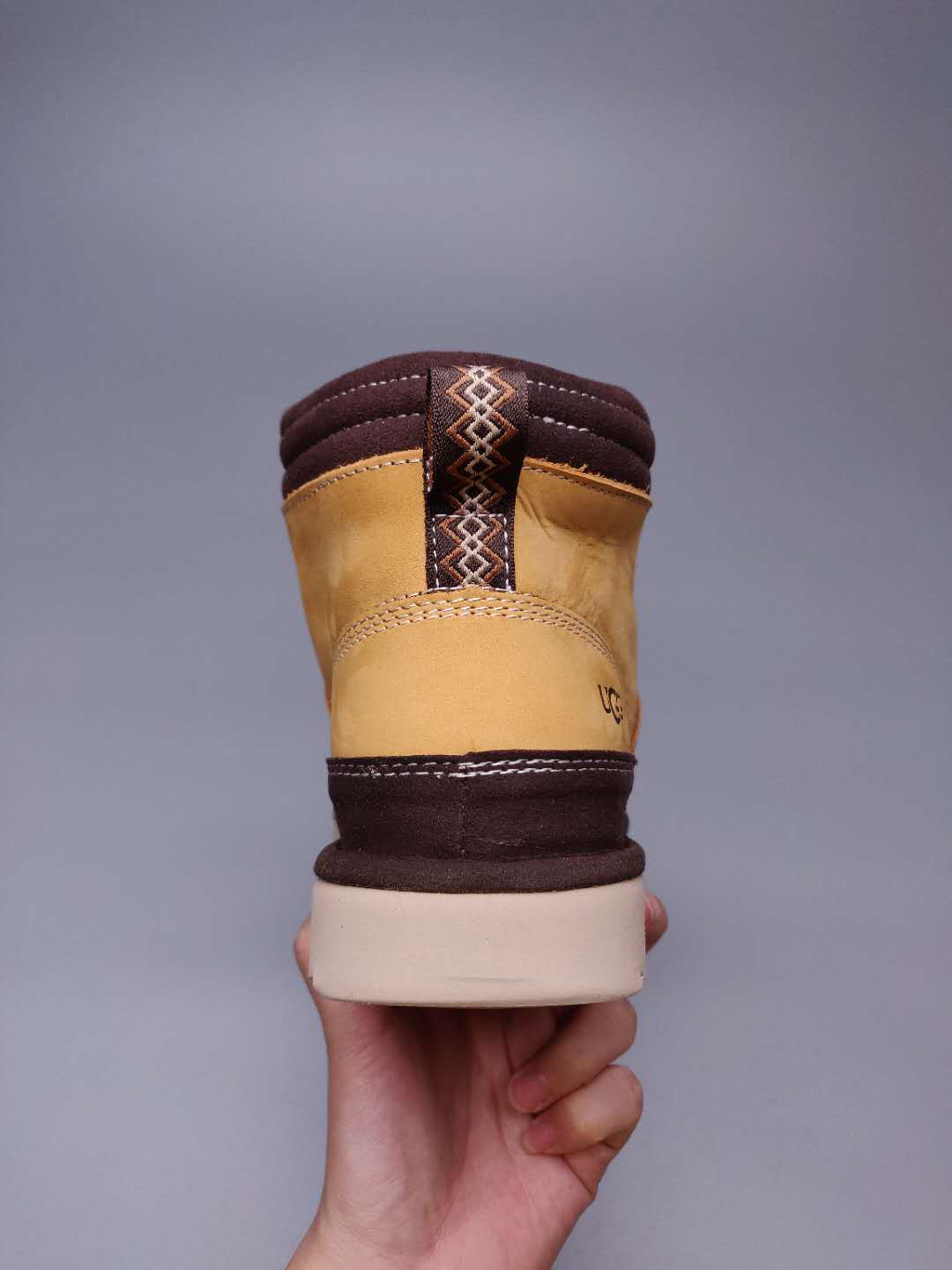 Chestnut Men’s Casual Lace-Up Shoes – In Stock