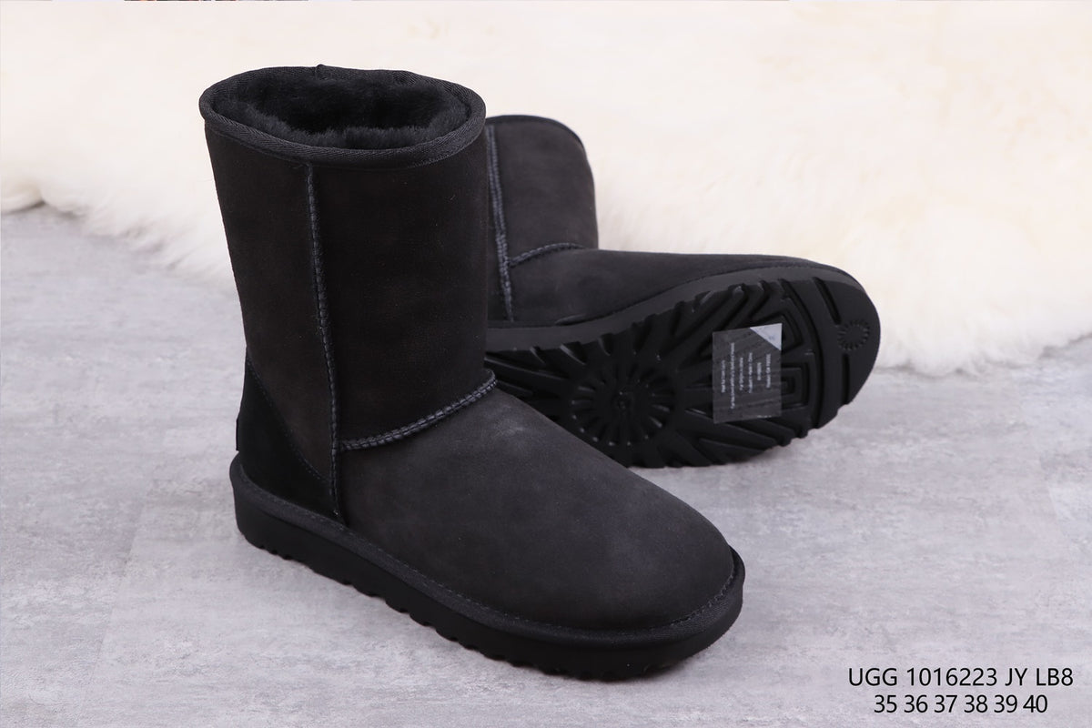 Black Classic Short II Boots 2.0 – In Stock