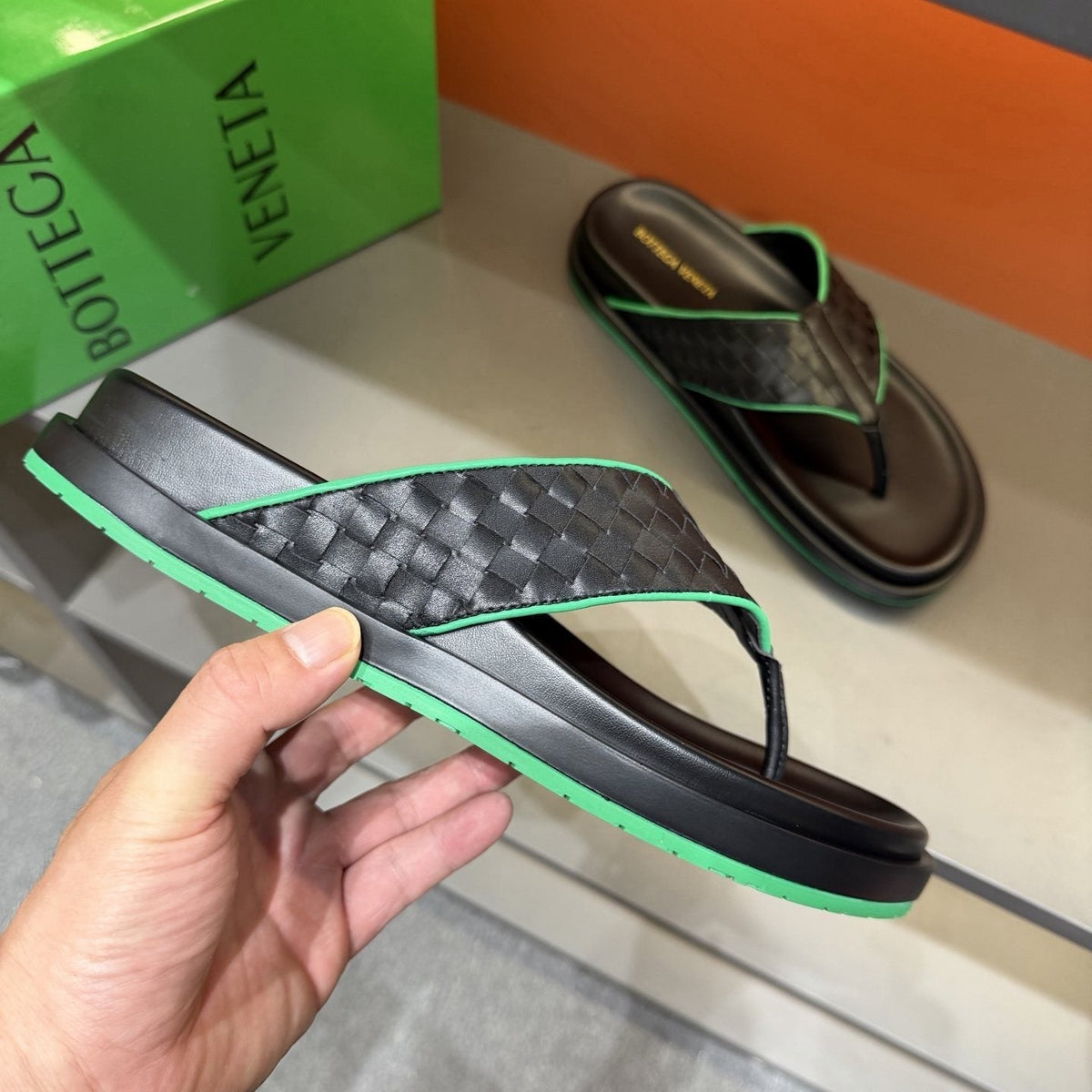 Bottega Veneta Men's Black & Green Thong Sandals