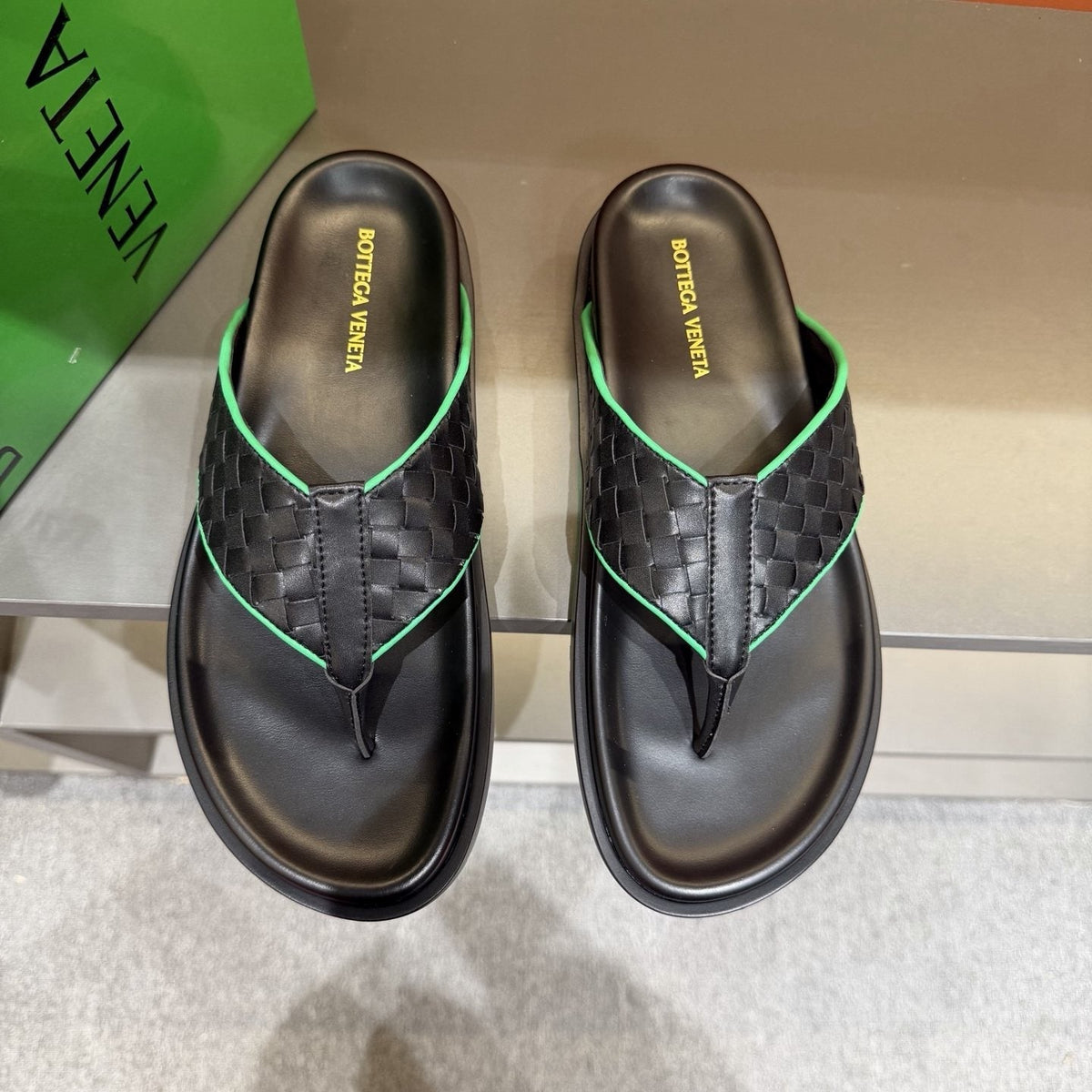 Bottega Veneta Men's Black & Green Thong Sandals